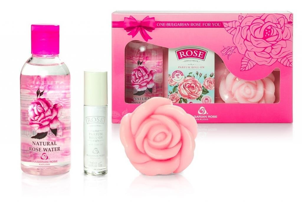 Подаръчен комплект Bulgarian Rose - глицеринов сапун, парфюм рол-он, натурална розова вода